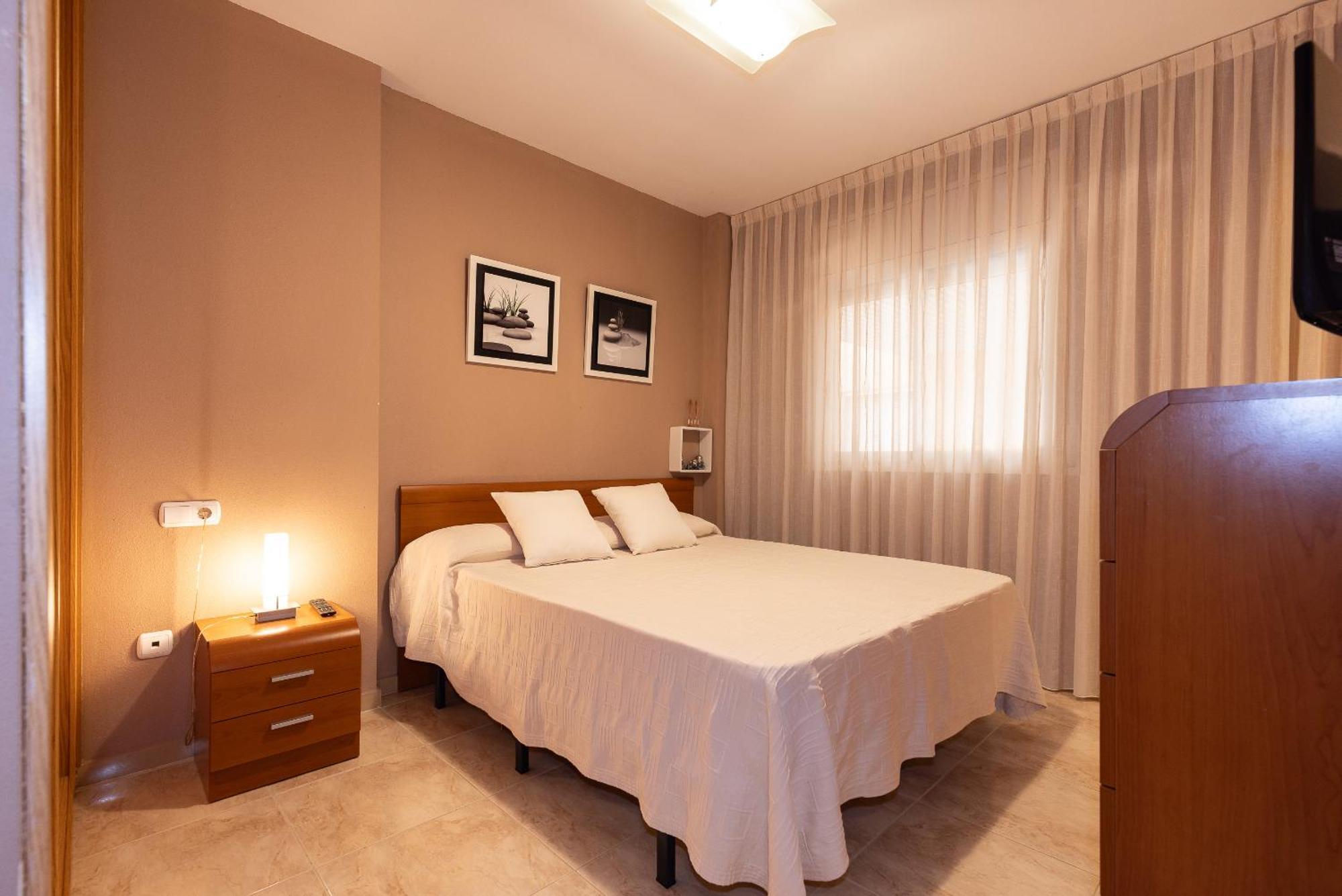 Uhc Golden Pineda Apartments La Pineda Exterior photo