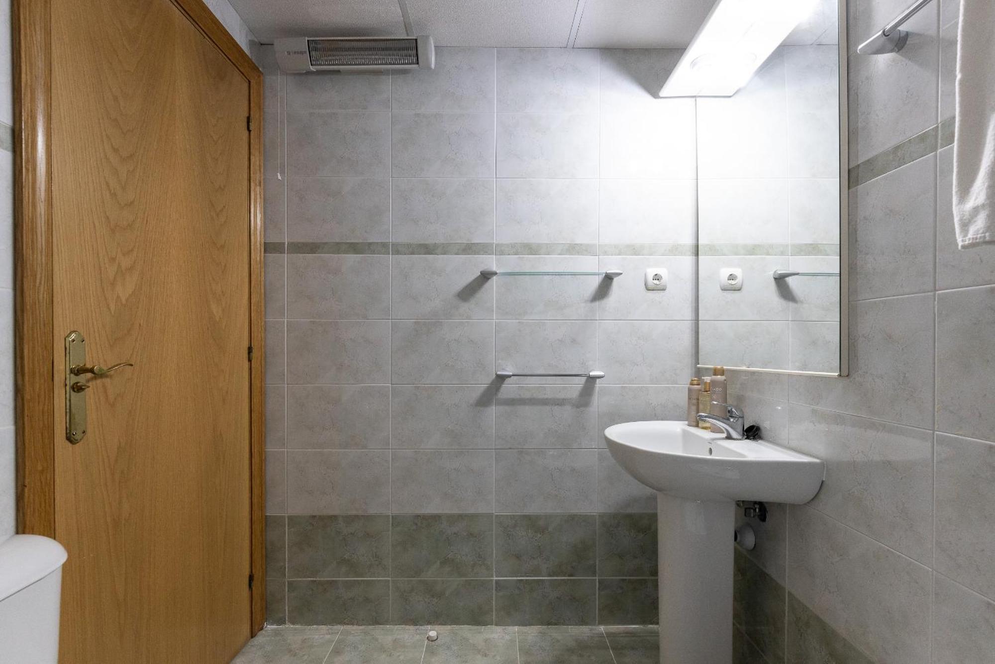 Uhc Golden Pineda Apartments La Pineda Room photo