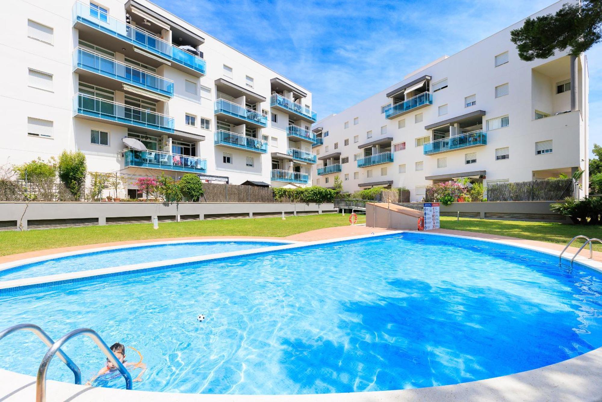 Uhc Golden Pineda Apartments La Pineda Exterior photo